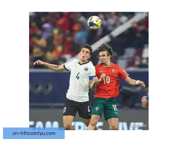 葡萄牙U17门柱摇晃裁判坚持